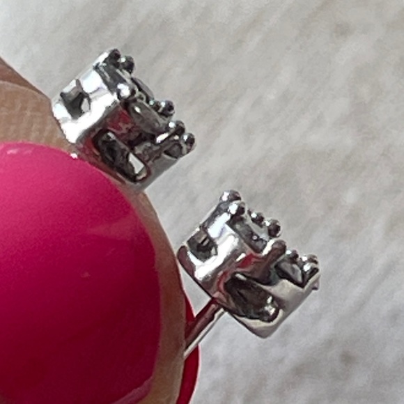 14k White Gold Diamond Cluster Stud Earrings - Picture 7 of 11